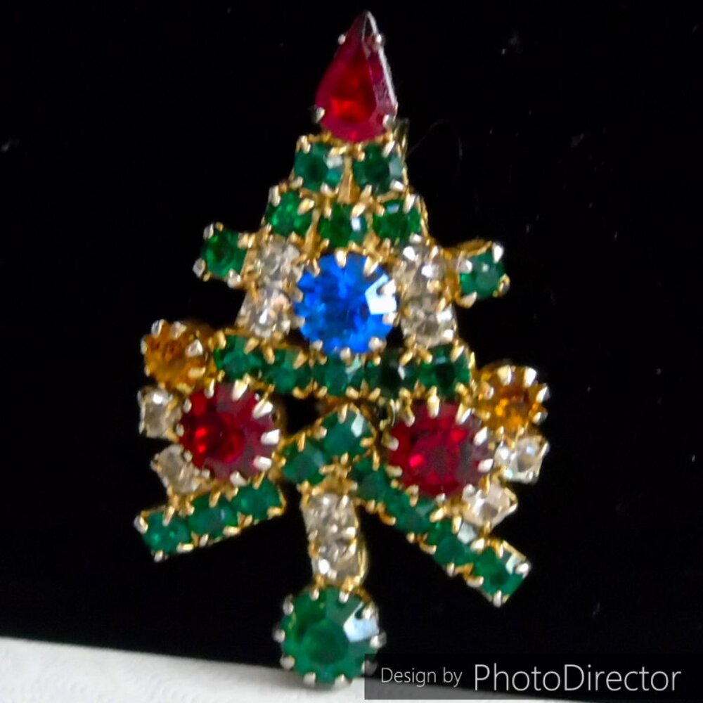 Vintage Ruby Emerald Diamond Sapphire Rhinestone Christmas Tree Brooch or Pin